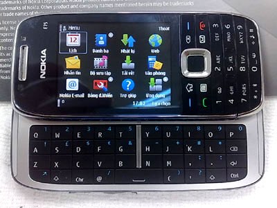 Nokia E75 (1)